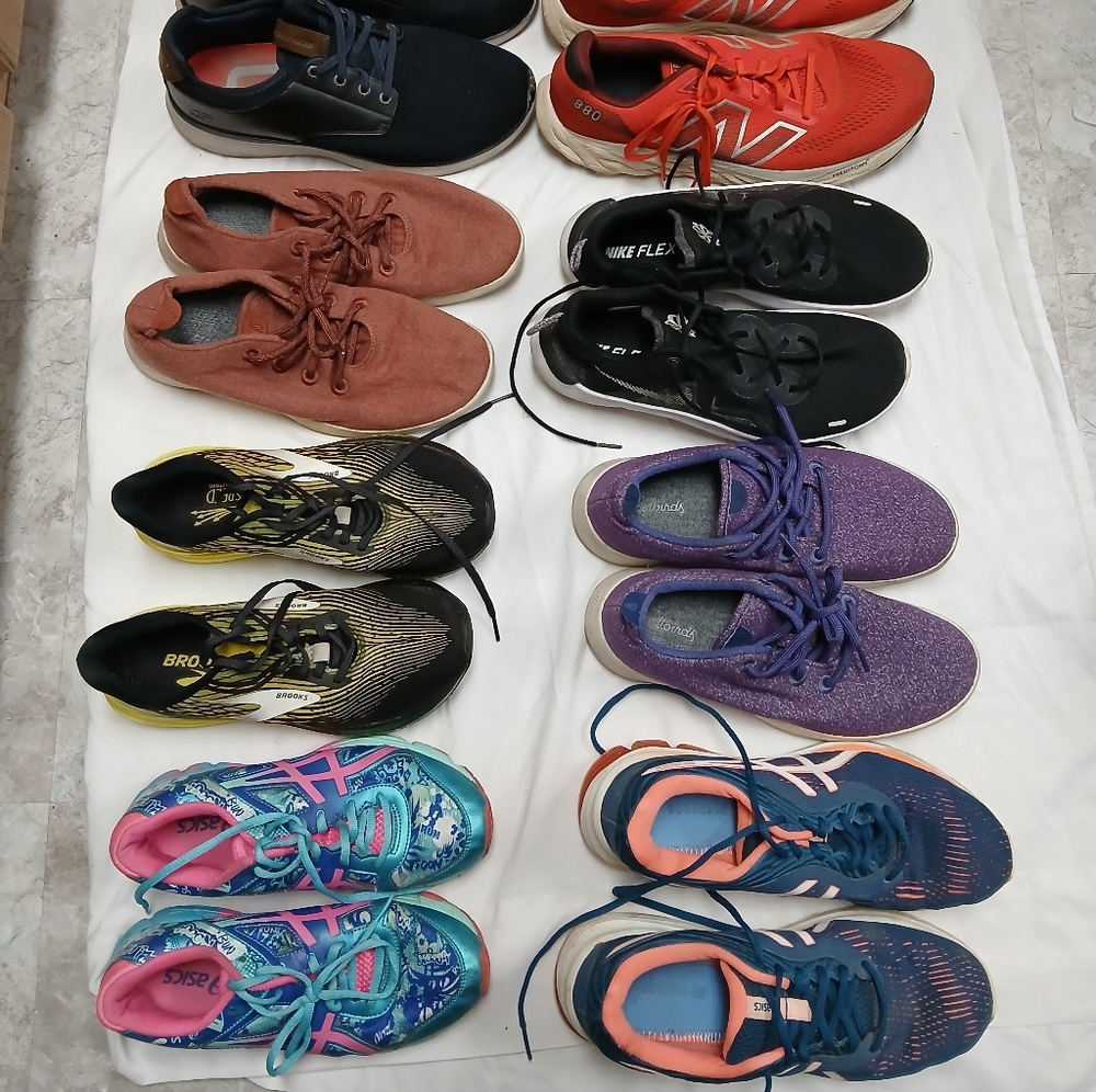 Mixed Sneakers Lot Of 10 Ct Men And Women Differnt Sizes Good For Resellers